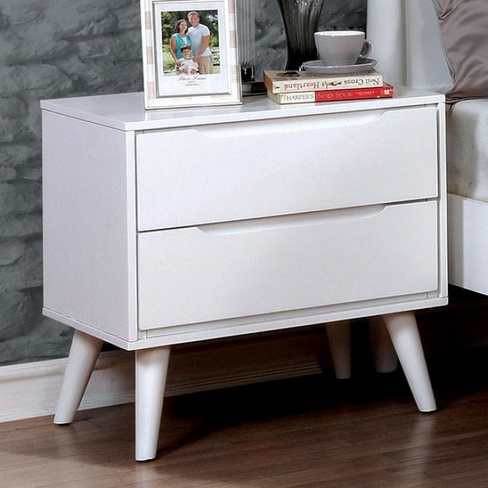 Mid-Century Modern Wood Nightstand – Sleek Tapered Legs and Hidden Pulls