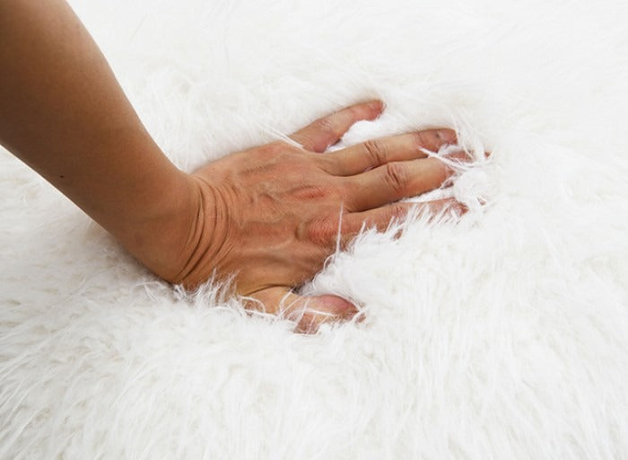 Ultra Soft Faux Fur Accent Chair – Retro Curves, Dark Walnut Wood Arms